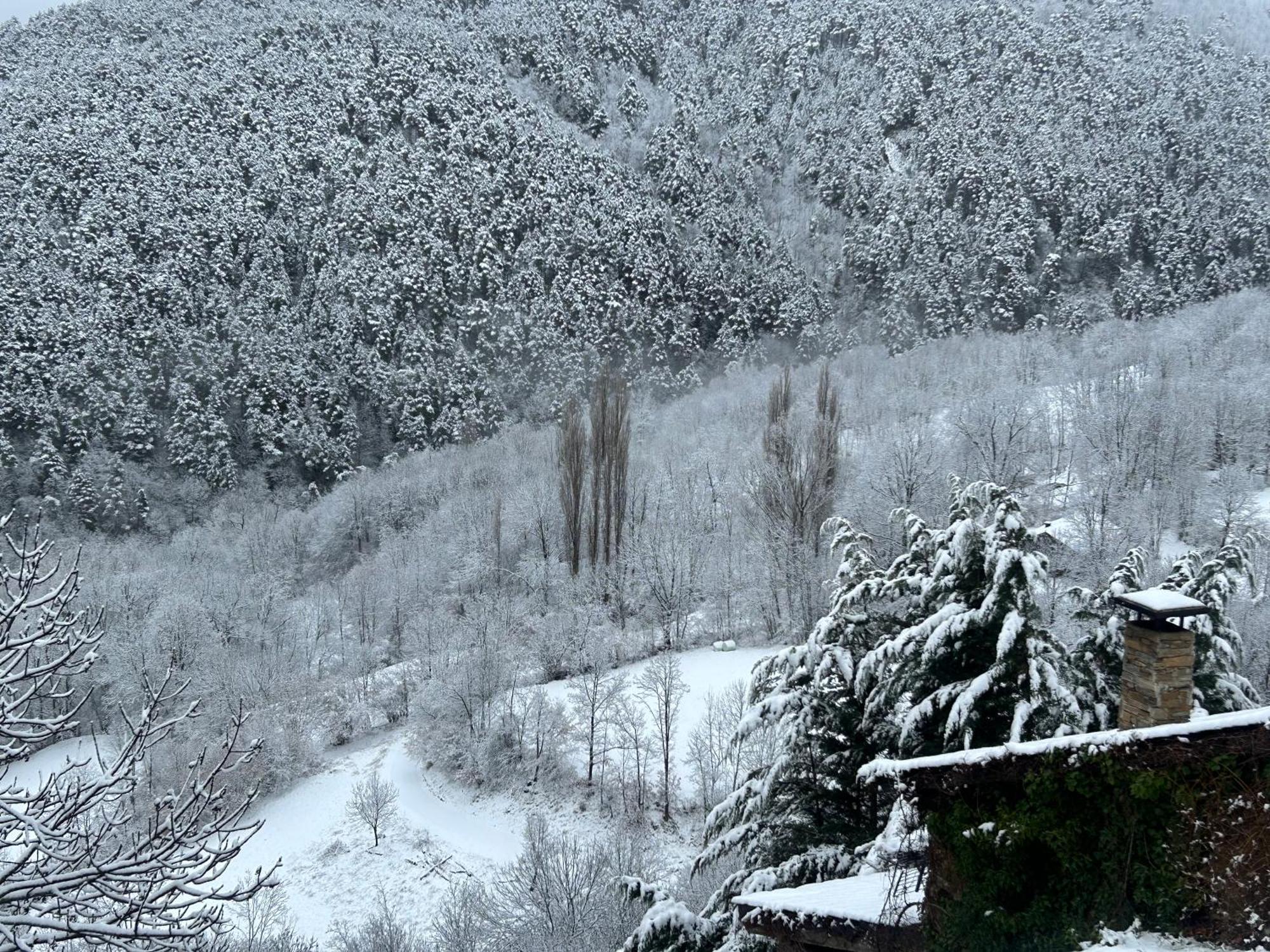 Casa Rural Pirineu Nevà Exterior foto